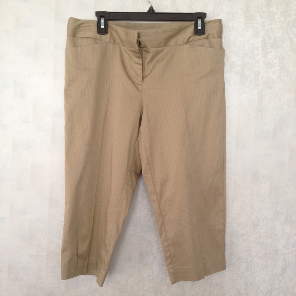 Cream colored capris